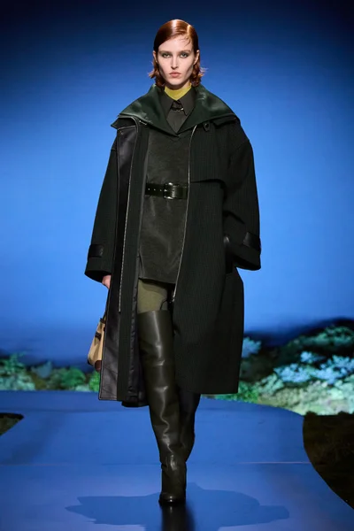 Look 26